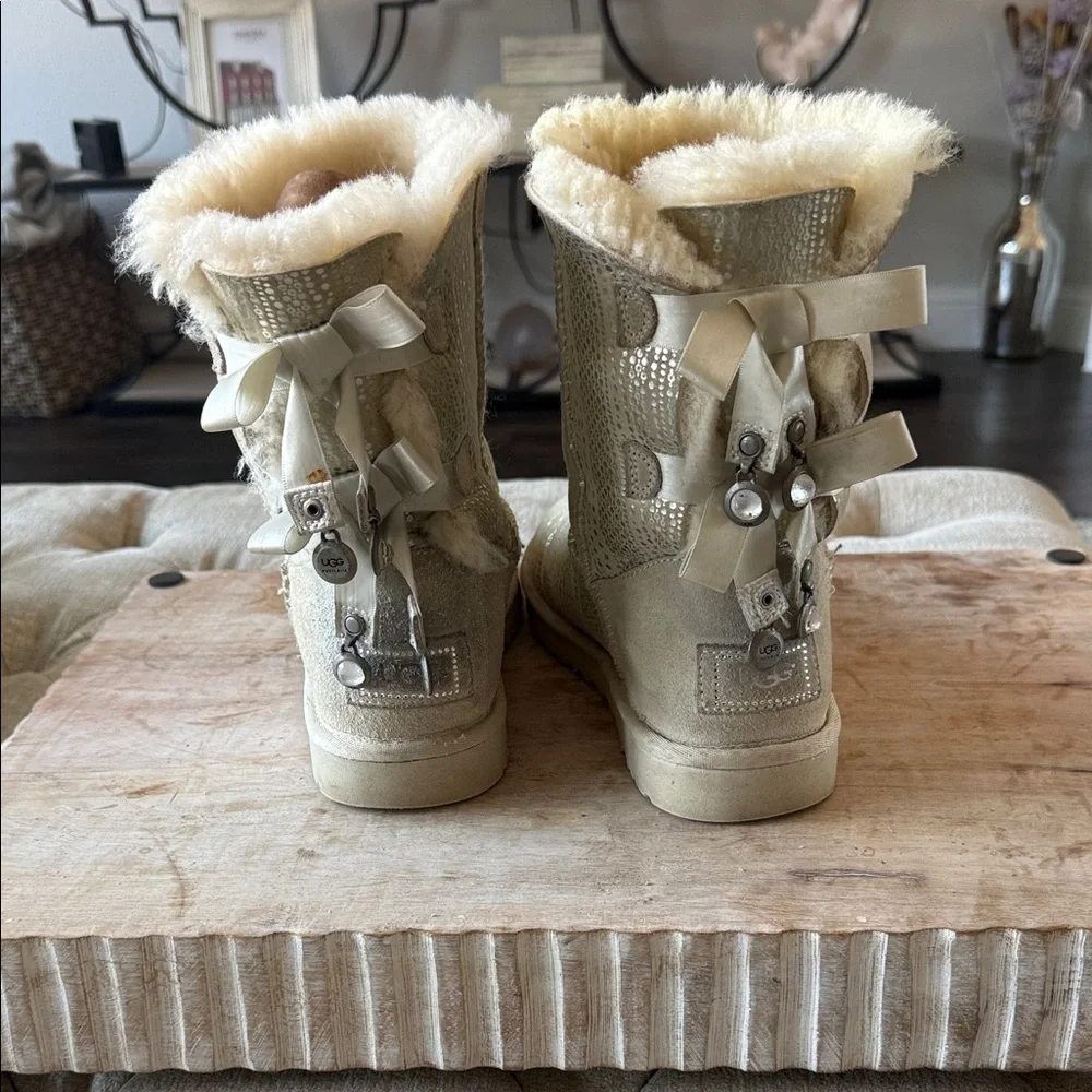 Ugg Women’s‎ 7 Shimmering Gold Boots with Fur Lining